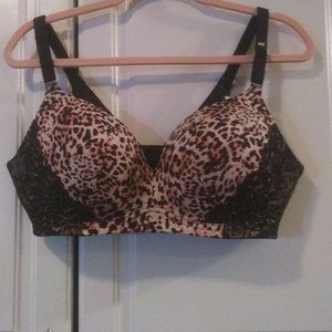 Wire Free Push Up Plunge with Lace & Leopard Print